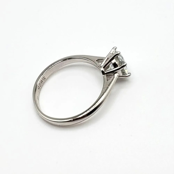 1ct Genuine Moissanite Diamond Solitaire Engagement Ring 925 Size 5, 6 Or 7 - Picture 7 of 8